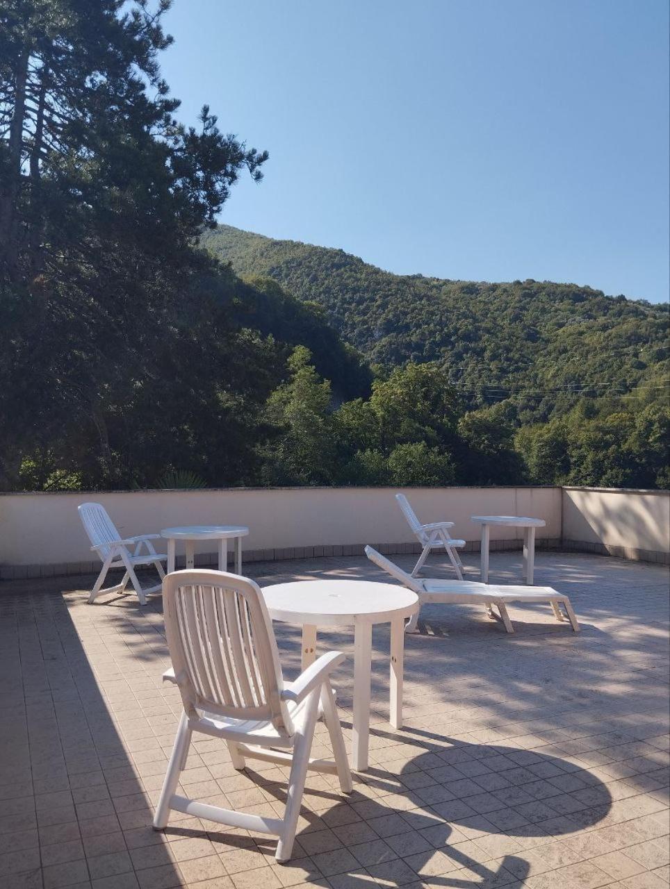 Villino Chelidonia Subiaco Bed and Breakfast Exteriör bild